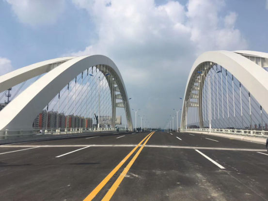 连申线（海安段）桥梁二期工程黄海西大桥顺利通车